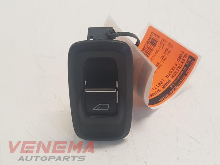 Usados Interruptor de ventanilla eléctrica Ford Fiesta 6 (JA8) 1.0 EcoBoost 12V 125 Precio € 9,99 Norma de margen ofrecido por Venema Autoparts