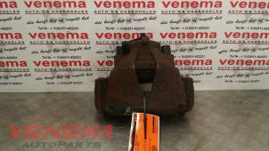 Used Front brake calliper, right Opel Astra H SW (L35) 1.7 CDTi 16V Price € 25,00 Margin scheme offered by Venema Autoparts