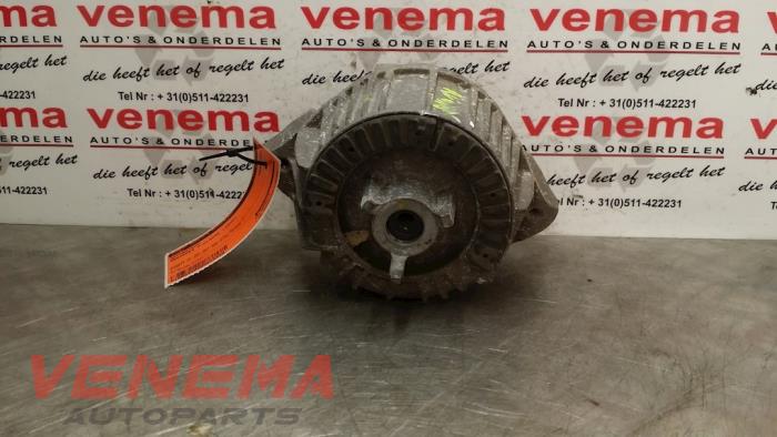 Used Engine mount Mercedes C Estate (S204) 2.2 C-200 CDI 16V . Price € 19,99 Margin scheme offered by Venema Autoparts