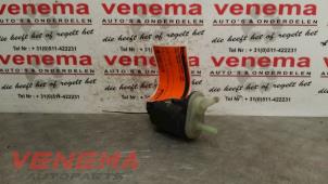 Usagé Pompe lave-glace avant Opel Zafira (M75) 1.7 CDTi 16V Prix € 9,00 Règlement à la marge proposé par Venema Autoparts
