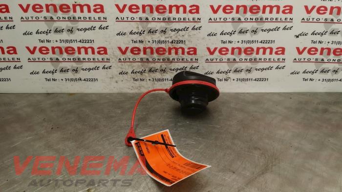 Tanklock från en Opel Astra H SW (L35) 1.7 CDTi 16V 2008