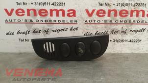 Gebrauchte Tempomat Bedienung Citroen C2 (JM) 1.4 Preis € 5,00 Margenregelung angeboten von Venema Autoparts