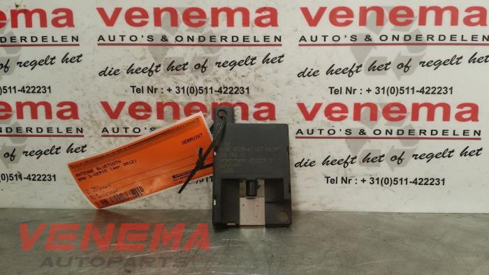 Używane Antena Bluetooth BMW 3 serie Touring (E91) 318i 16V Cena € 9,99 Procedura marży oferowane przez Venema Autoparts