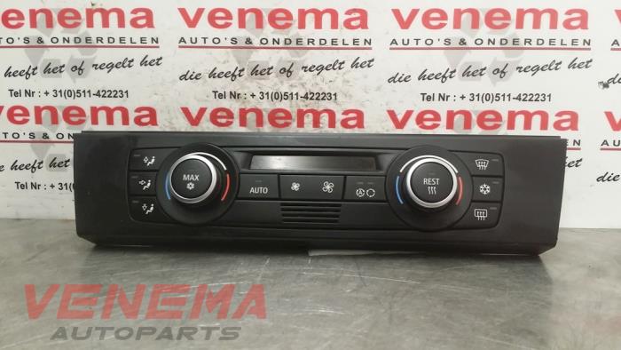 Heater control panel from a BMW 3 serie Touring (E91) 318i 16V 2012