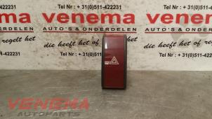 Gebrauchte Panikbeleuchtung Schalter Opel Corsa C (F08/68) 1.3 CDTi 16V Preis € 7,50 Margenregelung angeboten von Venema Autoparts
