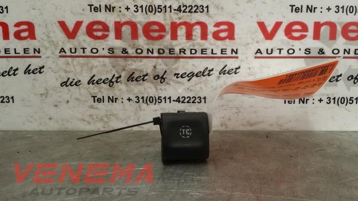 Używane Przelacznik ASR Opel Vectra B (36) 1.8 16V Ecotec Cena € 9,99 Procedura marży oferowane przez Venema Autoparts
