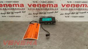 Używane Wzmacniacz anteny Renault Captur (2R) 0.9 Energy TCE 12V Cena € 15,00 Procedura marży oferowane przez Venema Autoparts