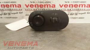 Usados Interruptor de luz Seat Ibiza III (6L1) 1.6 16V Precio € 12,00 Norma de margen ofrecido por Venema Autoparts