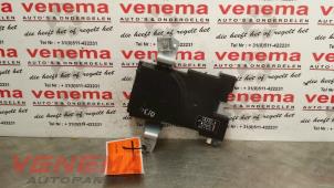 Usados Amplificador de antena Audi A3 Sportback (8PA) 2.0 TDI 16V Precio € 19,00 Norma de margen ofrecido por Venema Autoparts