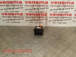 Used Rear window heating switch Seat Leon (1M1) 1.6 16V Price € 7,00 Margin scheme offered by Venema Autoparts
