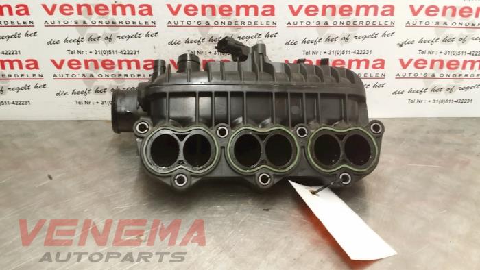 Używane Kolektor dolotowy Ford Focus 3 1.0 Ti-VCT EcoBoost 12V 125 Cena € 49,99 Procedura marży oferowane przez Venema Autoparts