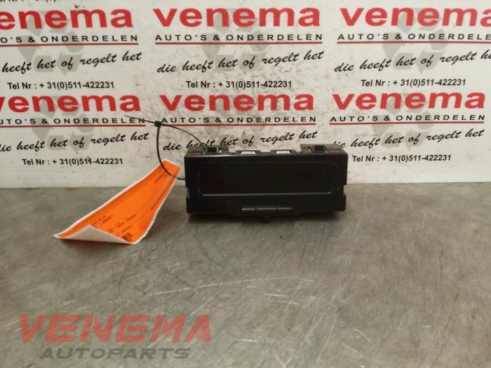 Used Interior display Renault Clio II Societe (SB) 1.9 D Price € 9,99 Margin scheme offered by Venema Autoparts