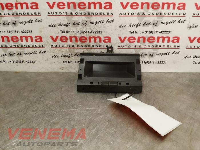 Begagnade Innerdisplay Renault Laguna I Grandtour (K56) 1.8 RN,RT Pris € 14,99 Marginaltabell erbjuds av Venema Autoparts