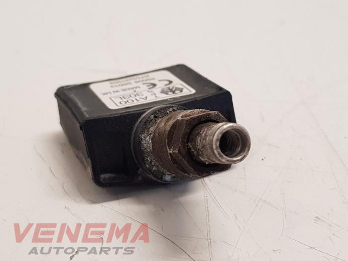 Tyre pressure module from a Peugeot 607 (9D/U) 2.2 HDiF 16V 2006