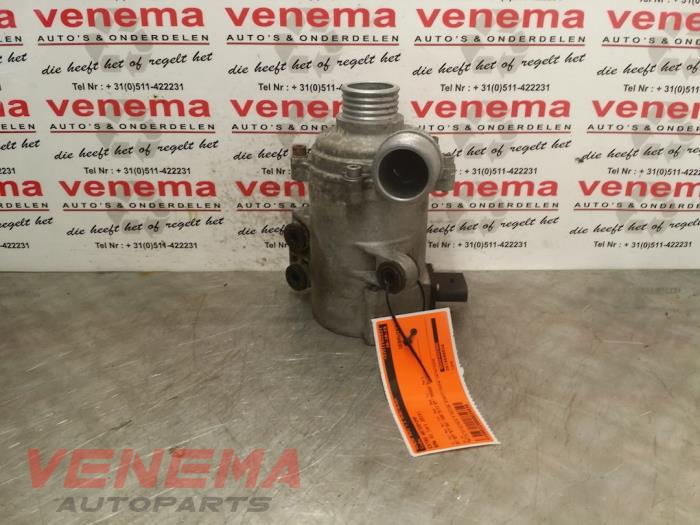 Begagnade Extra vattenpump BMW X1 (E84) sDrive 20i 2.0 16V Twin Power Turbo Pris € 99,00 Marginaltabell erbjuds av Venema Autoparts
