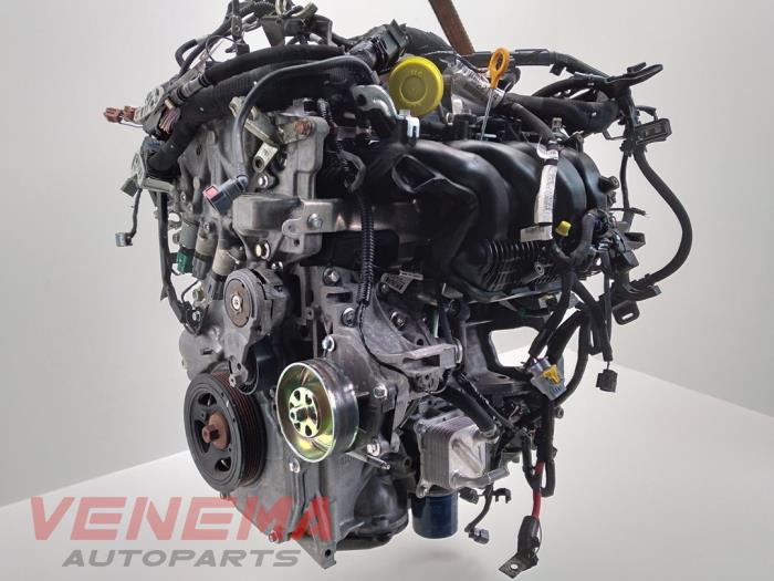 Engine from a Renault Megane IV (RFBB) 1.6 GT Energy TCE 205 EDC 2015