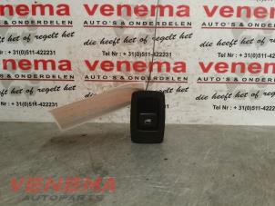 Used Electric window switch BMW 5 serie Touring (E61) 520d 16V Price € 14,95 Margin scheme offered by Venema Autoparts