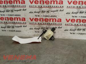 Used Airbag sensor Fiat 500X (334) 1.6 D 16V Multijet II Price € 15,00 Margin scheme offered by Venema Autoparts