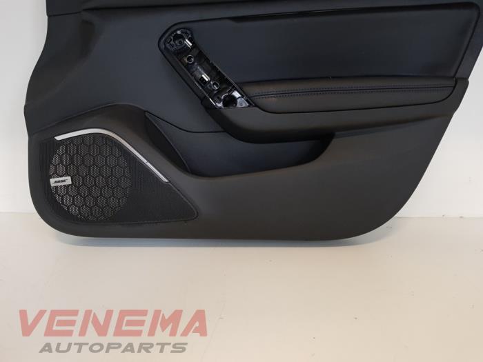 Front door trim 4-door, right from a Renault Megane IV (RFBB) 1.6 GT Energy TCE 205 EDC 2016