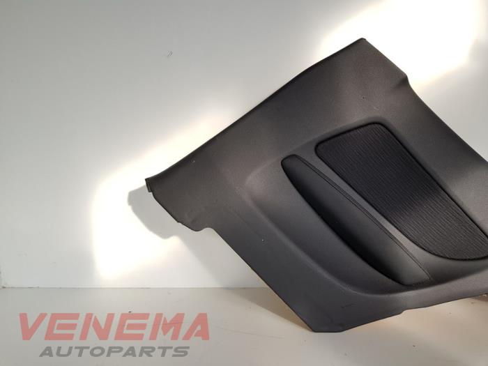 Side panel trim, rear right from a BMW 1 serie (E81) 118i 16V 2010