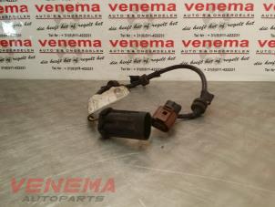 Usados Cable (varios) Fiat 500X (334) 1.6 D 16V Multijet II Precio € 19,00 Norma de margen ofrecido por Venema Autoparts
