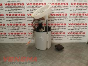 Usados Bomba eléctrica de combustible BMW 1 serie (E81) 118i 16V Precio € 49,95 Norma de margen ofrecido por Venema Autoparts