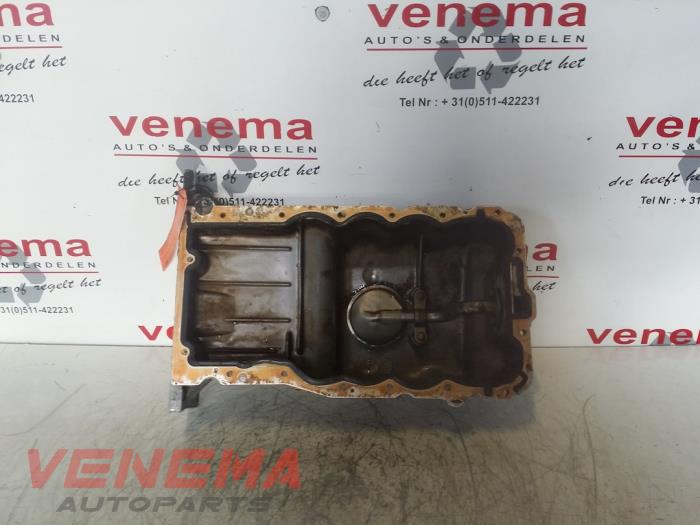 Usagé Couvercle carter Opel Tigra Twin Top 1.4 16V Prix € 19,99 Règlement à la marge proposé par Venema Autoparts