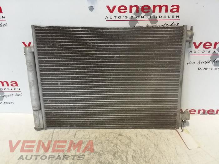 Air conditioning condenser from a Renault Twingo III (AH) 1.0 SCe 70 12V 2015