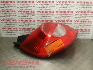 Used Taillight, left Renault Clio III (BR/CR) 1.5 dCi 65 Price € 19,95 Margin scheme offered by Venema Autoparts