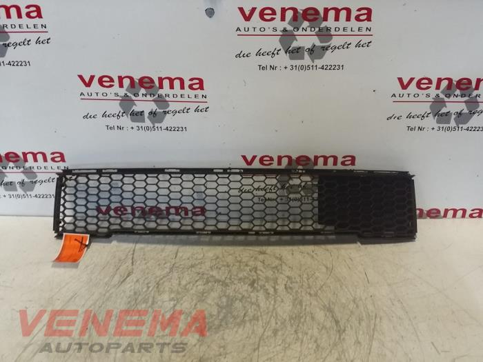 Używane Grill Fiat 500 (312) 1.2 Cena € 19,99 Procedura marży oferowane przez Venema Autoparts