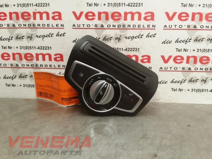 Używane Przelacznik swiatel Mercedes GLC (X253) 2.2 250d 16V BlueTEC 4-Matic Cena € 9,99 Procedura marży oferowane przez Venema Autoparts