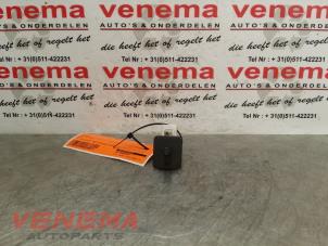 Used Door contact switch Mercedes E (W211) 3.0 E-320 CDI V6 24V Price € 9,99 Margin scheme offered by Venema Autoparts