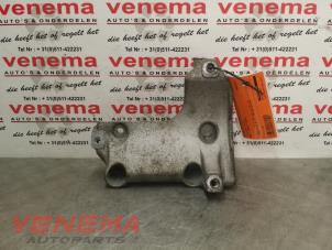 Used Air conditioning bracket BMW 1 serie (E81) 118i 16V Price on request offered by Venema Autoparts