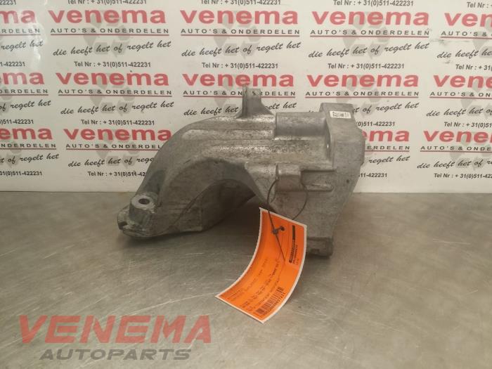 Used Engine mount Mercedes E (W212) E-250 CDI 16V BlueTec Price € 14,99 Margin scheme offered by Venema Autoparts
