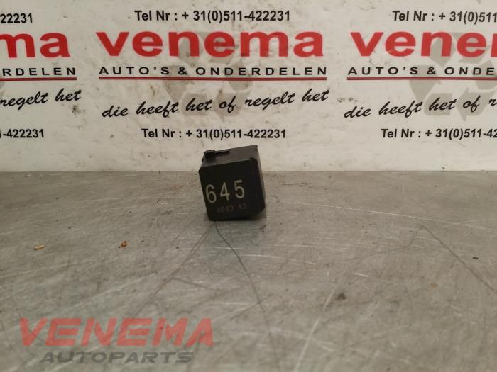 Używane Przekaznik Volkswagen Tiguan (5N1/2) 2.0 TDI DRF 16V 4Motion Cena € 4,95 Procedura marży oferowane przez Venema Autoparts