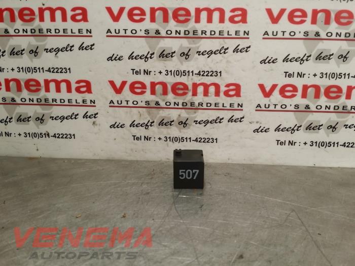 Begagnade Relä Volkswagen Tiguan (5N1/2) 2.0 TDI DRF 16V 4Motion Pris € 9,95 Marginaltabell erbjuds av Venema Autoparts