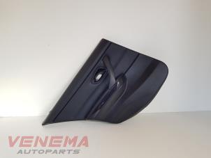 Używane Tapicerka drzwi lewych tylnych wersja 4-drzwiowa BMW 3 serie (E90) 318i 16V Cena € 69,99 Procedura marży oferowane przez Venema Autoparts