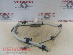 Used Roof curtain airbag, left BMW 3 serie (E90) 318i 16V Price € 59,95 Margin scheme offered by Venema Autoparts