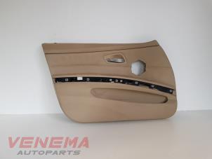 Używane Tapicerka drzwi lewych przednich wersja 4-drzwiowa BMW 3 serie Touring (E91) 330d 24V Cena € 79,99 Procedura marży oferowane przez Venema Autoparts