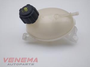 Used Expansion vessel Renault Clio IV (5R) 1.6 Turbo 16V RS 200 EDC Price € 9,99 Margin scheme offered by Venema Autoparts