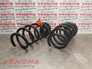 Used Rear coil spring Renault Clio IV (5R) 1.6 Turbo 16V RS 200 EDC Price € 49,95 Margin scheme offered by Venema Autoparts