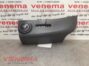 Used Start/stop switch Renault Clio IV (5R) 1.6 Turbo 16V RS 200 EDC Price € 19,95 Margin scheme offered by Venema Autoparts