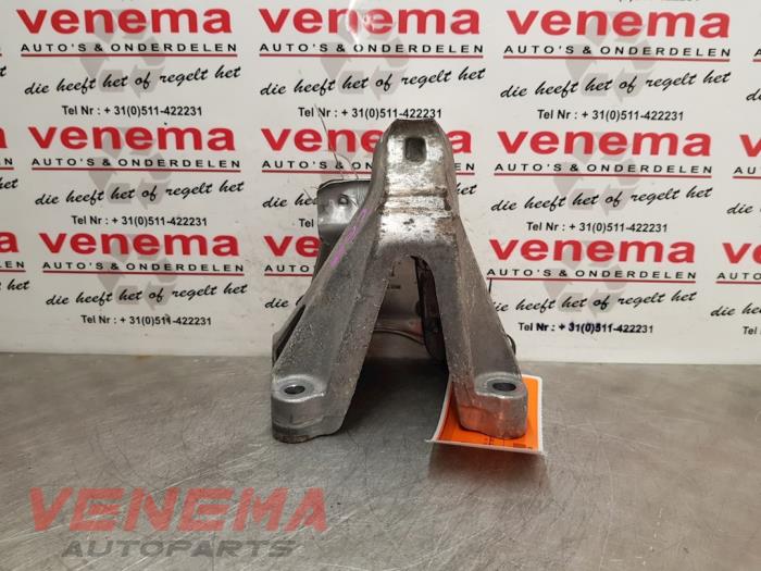 Used Engine mount Audi A6 Avant (C7) 3.0 TDI V6 24V Quattro Price € 9,99 Margin scheme offered by Venema Autoparts