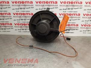 Używane Silnik wentylatora nagrzewnicy Seat Ibiza II (6K1) 1.0 Cena € 16,95 Procedura marży oferowane przez Venema Autoparts