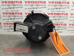 Używane Silnik wentylatora nagrzewnicy Fiat 500 (312) 1.2 69 Cena € 29,95 Procedura marży oferowane przez Venema Autoparts