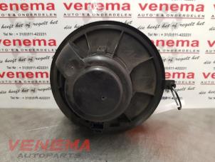 Używane Silnik wentylatora nagrzewnicy Alfa Romeo 156 Sportwagon (932) 1.9 JTD Cena € 19,95 Procedura marży oferowane przez Venema Autoparts