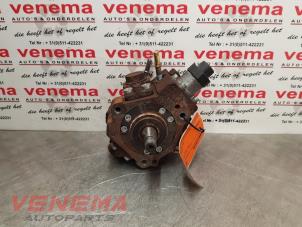 Used Mechanical fuel pump Renault Megane III Grandtour (KZ) 1.9 dCi Price € 149,95 Margin scheme offered by Venema Autoparts