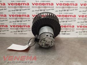 Usados Motor de ventilador de calefactor BMW 3 serie Compact (E46/5) 318ti 16V Precio € 29,95 Norma de margen ofrecido por Venema Autoparts