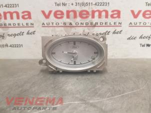 Used Clock Ford Mondeo III Wagon 1.8 16V Price € 9,95 Margin scheme offered by Venema Autoparts