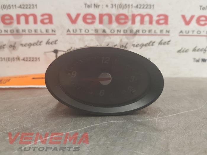 Używane Zegar Ford Galaxy (WGR) 2.8i V6 24V Cena € 9,95 Procedura marży oferowane przez Venema Autoparts